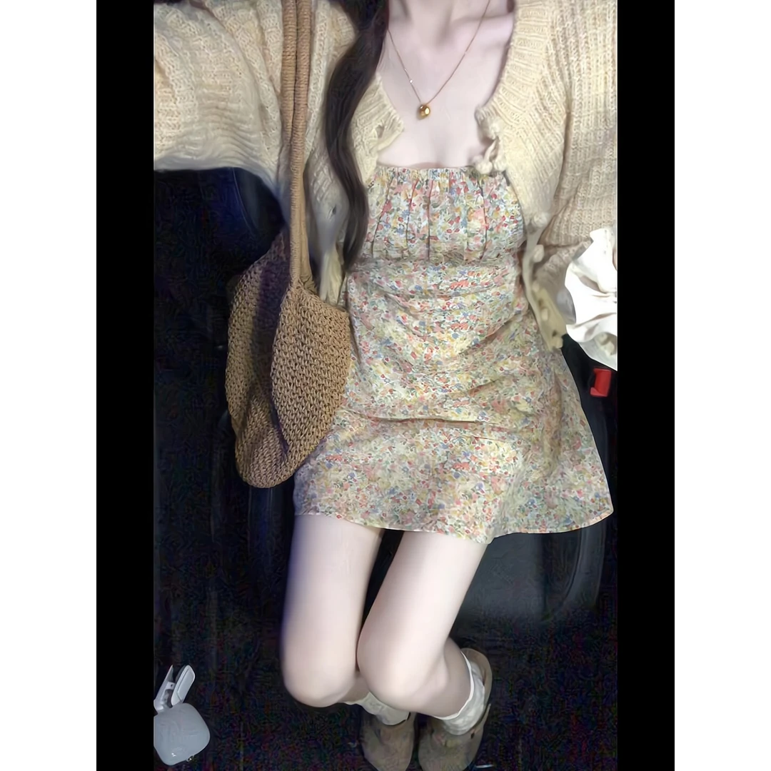 秋季显白花色浅黄色长短款收腰系带减龄碎花连衣裙针织开衫外套女