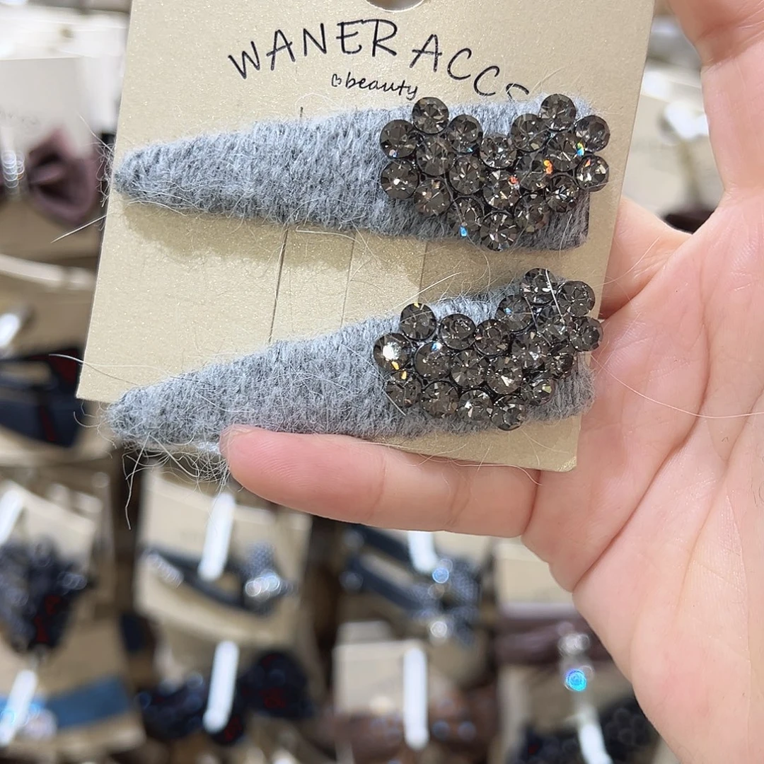 倒****皮质铁合金爱心钻掰掰夹