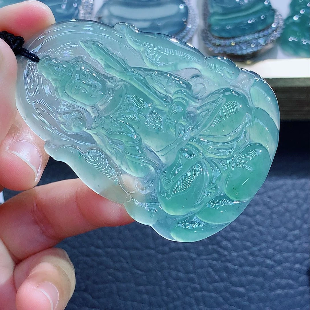 未镶嵌挂件翡翠不****谁翡翠
