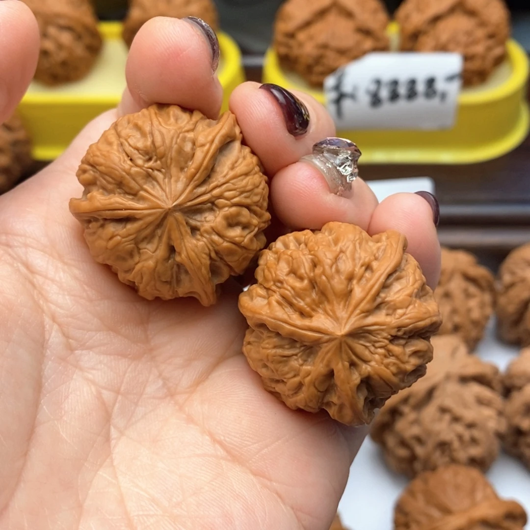 文玩核桃把件33雨花石奔