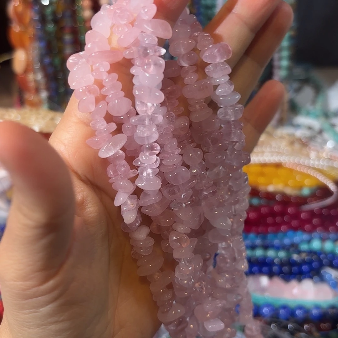 玛瑙/玉髓未镶嵌珠宝半成品粉水碎石一条