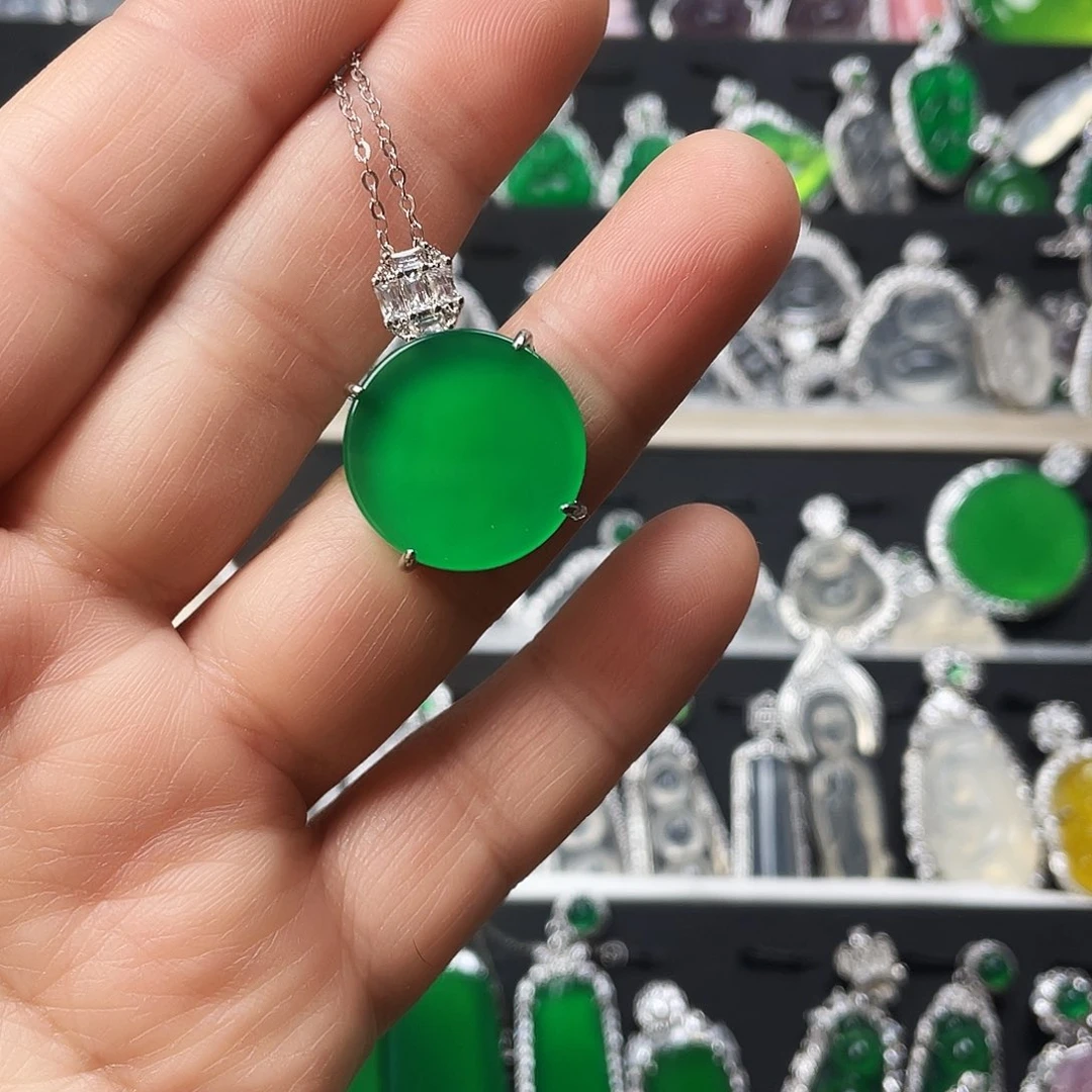 玛瑙/玉髓颈饰合金