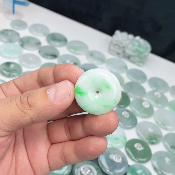 翡翠未镶嵌颈饰缅甸天然A货翡翠29.4-6.0