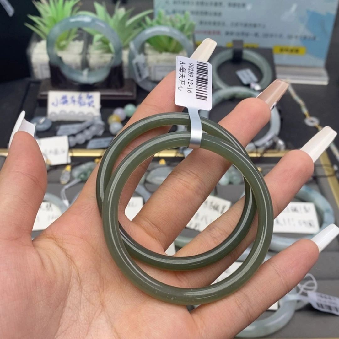 【闪购商品】未镶嵌手镯和田玉（糖玉）