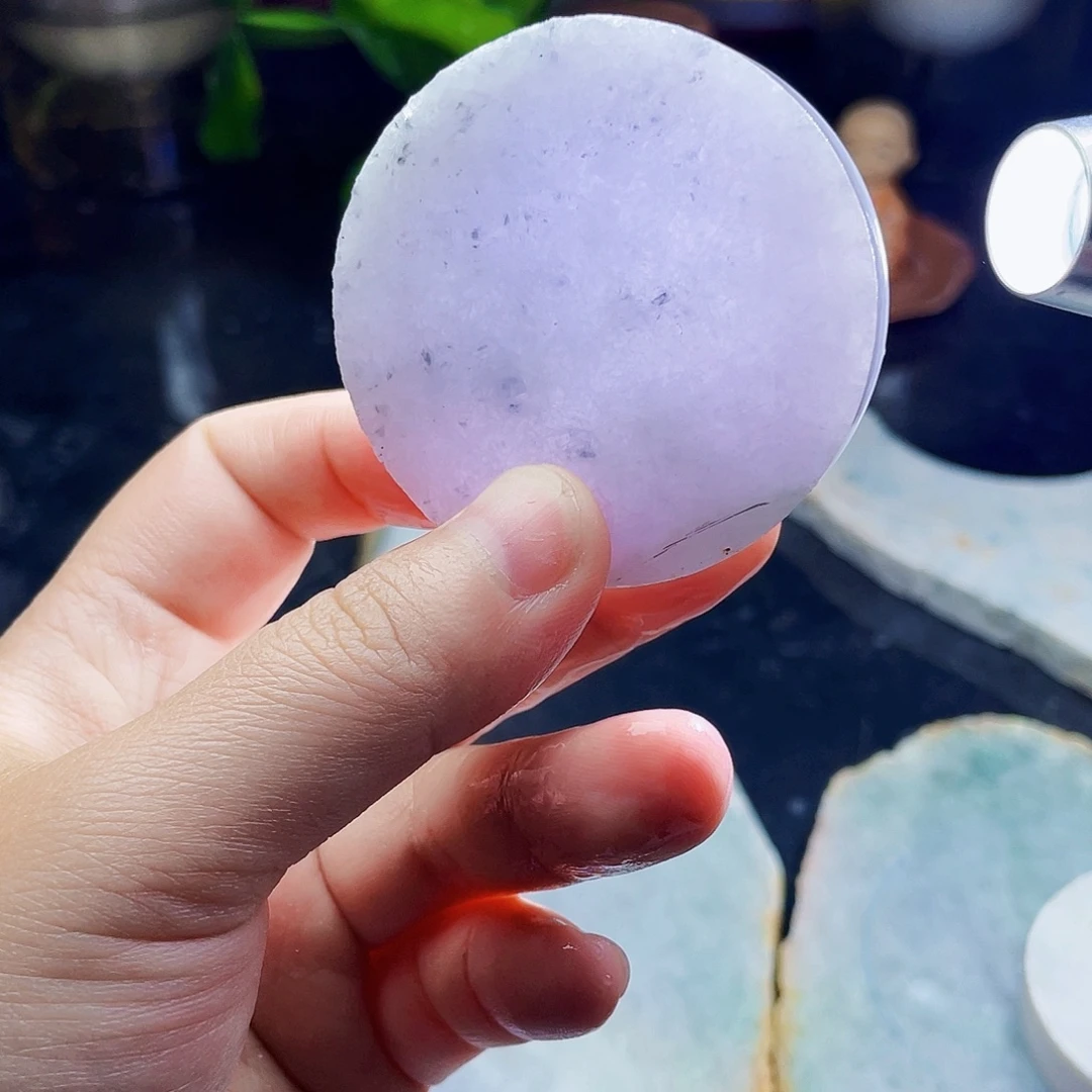 翡翠未镶嵌颈饰毛料8