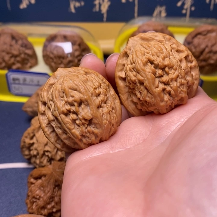 文玩核桃吊坠竹**雨蚂蚁沟