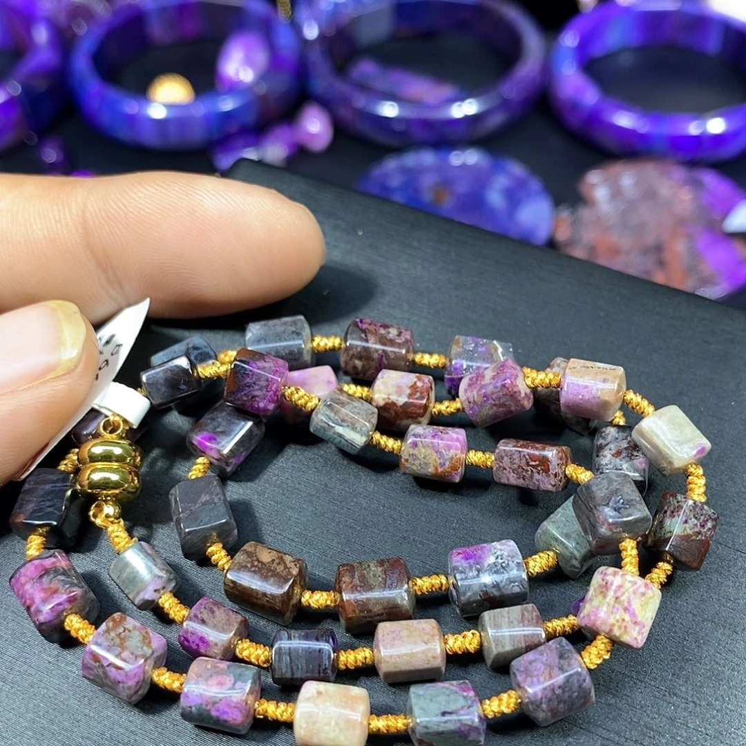 苏纪石（舒俱来）未镶嵌南非舒俱来泥地樱花方糖项链