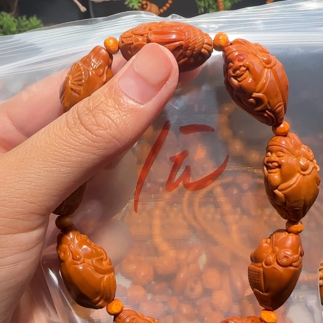 泊***岑手串/手链橄榄核福利待遇