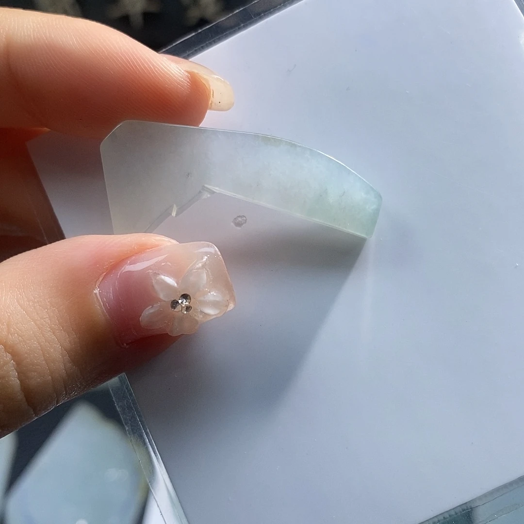 学***海翡翠未镶嵌颈饰福利