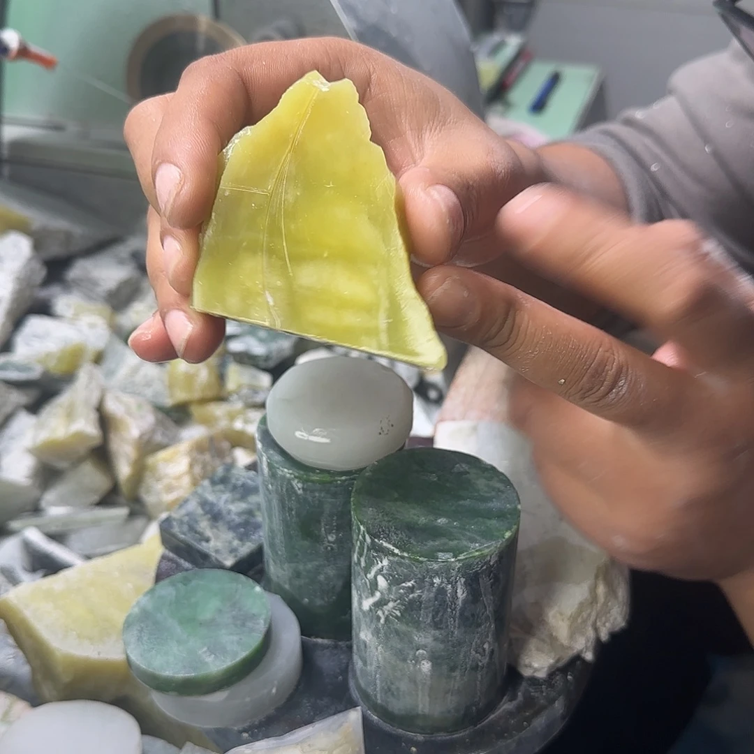 长石玉未镶嵌原石