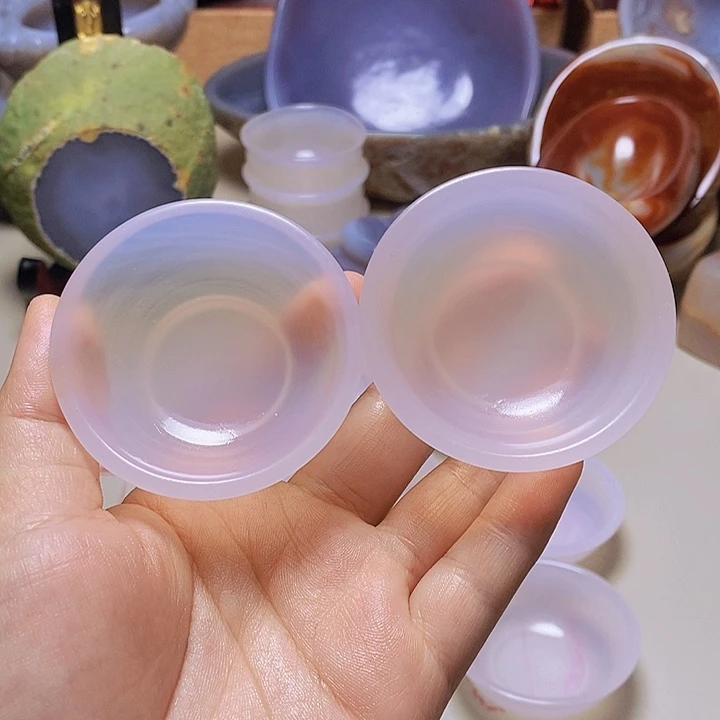 玛瑙/玉髓，未镶嵌谋*者