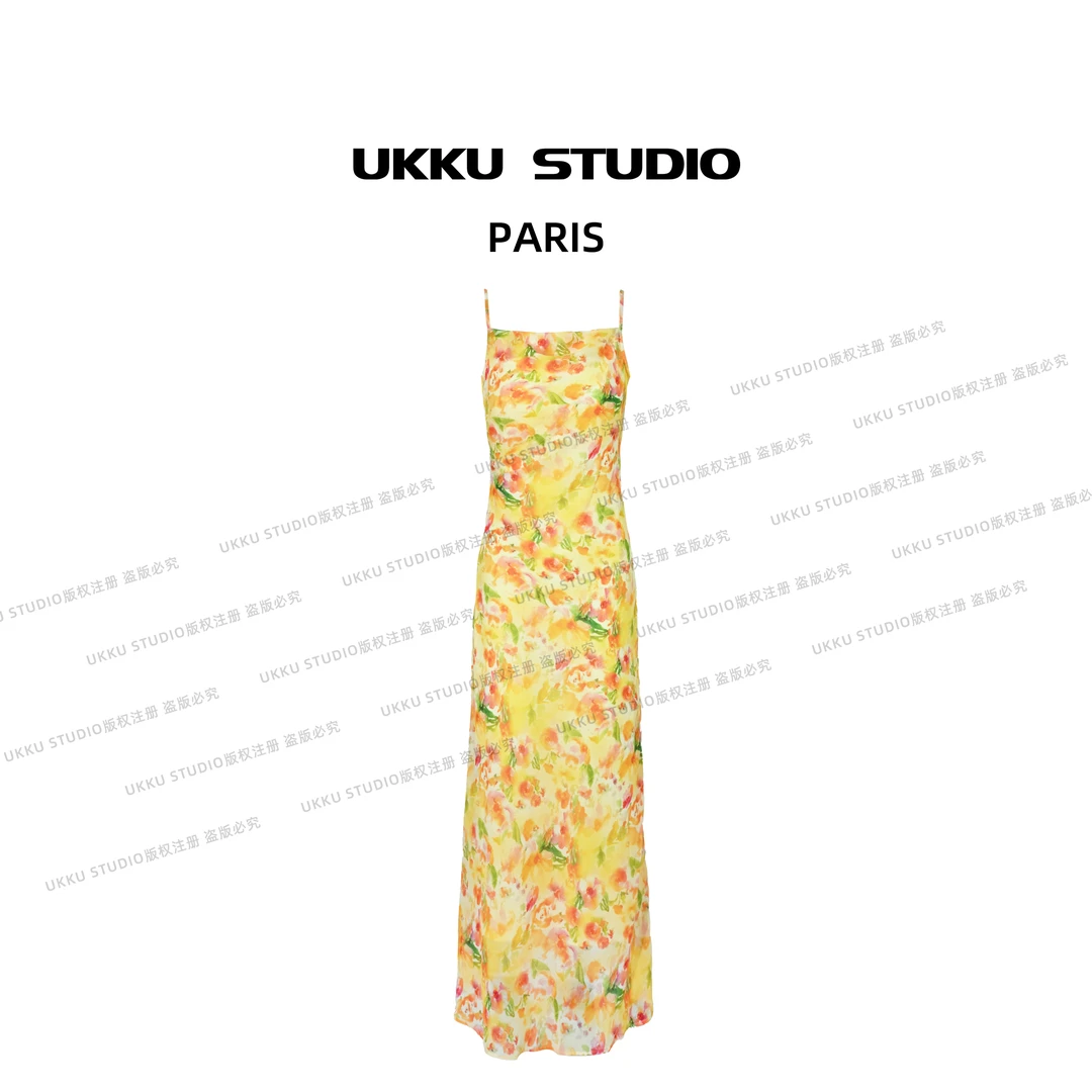 慧慧【UKKU STUDIO】设计师时尚画收腰印花吊带连衣裙913918