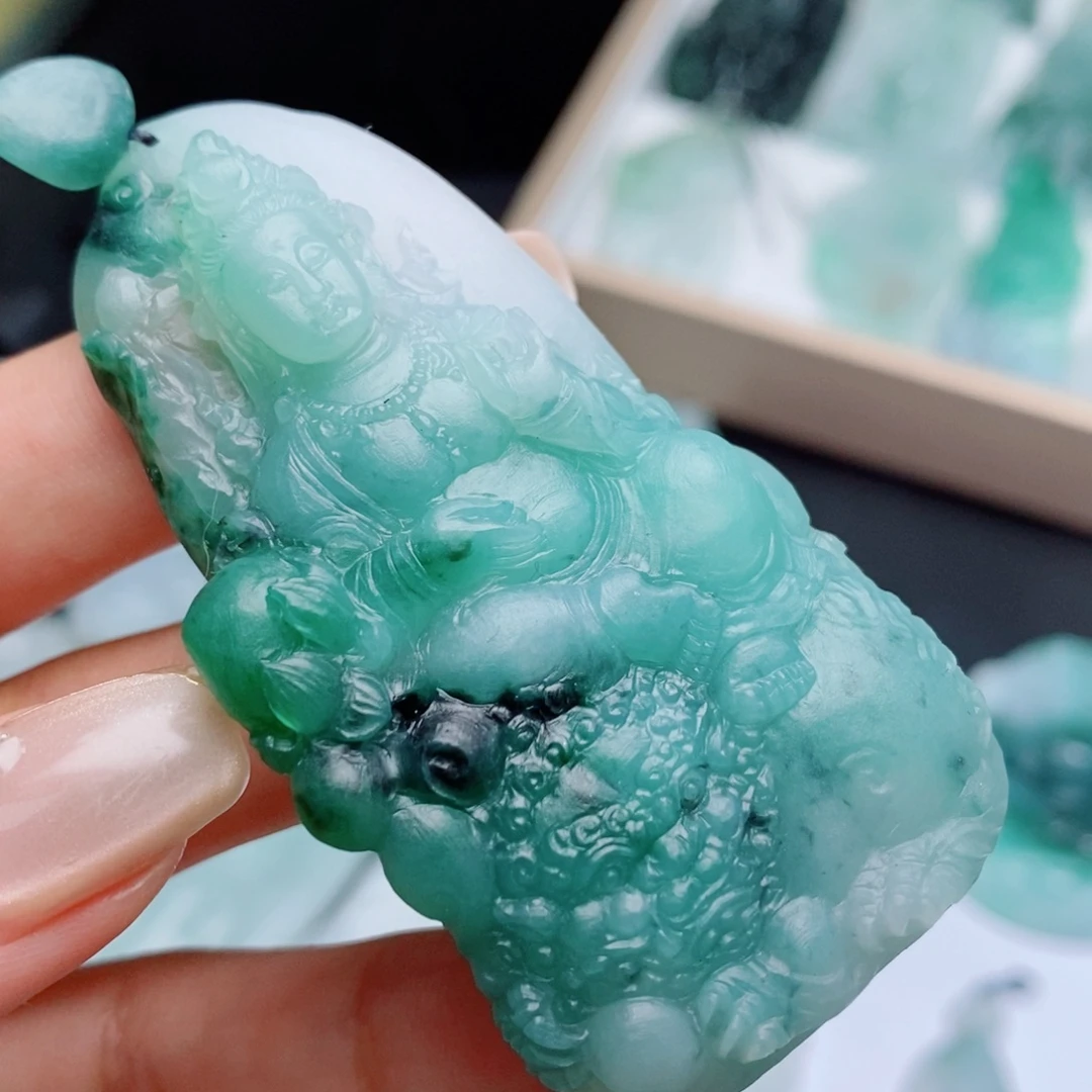 定制翡翠未镶嵌吊坠