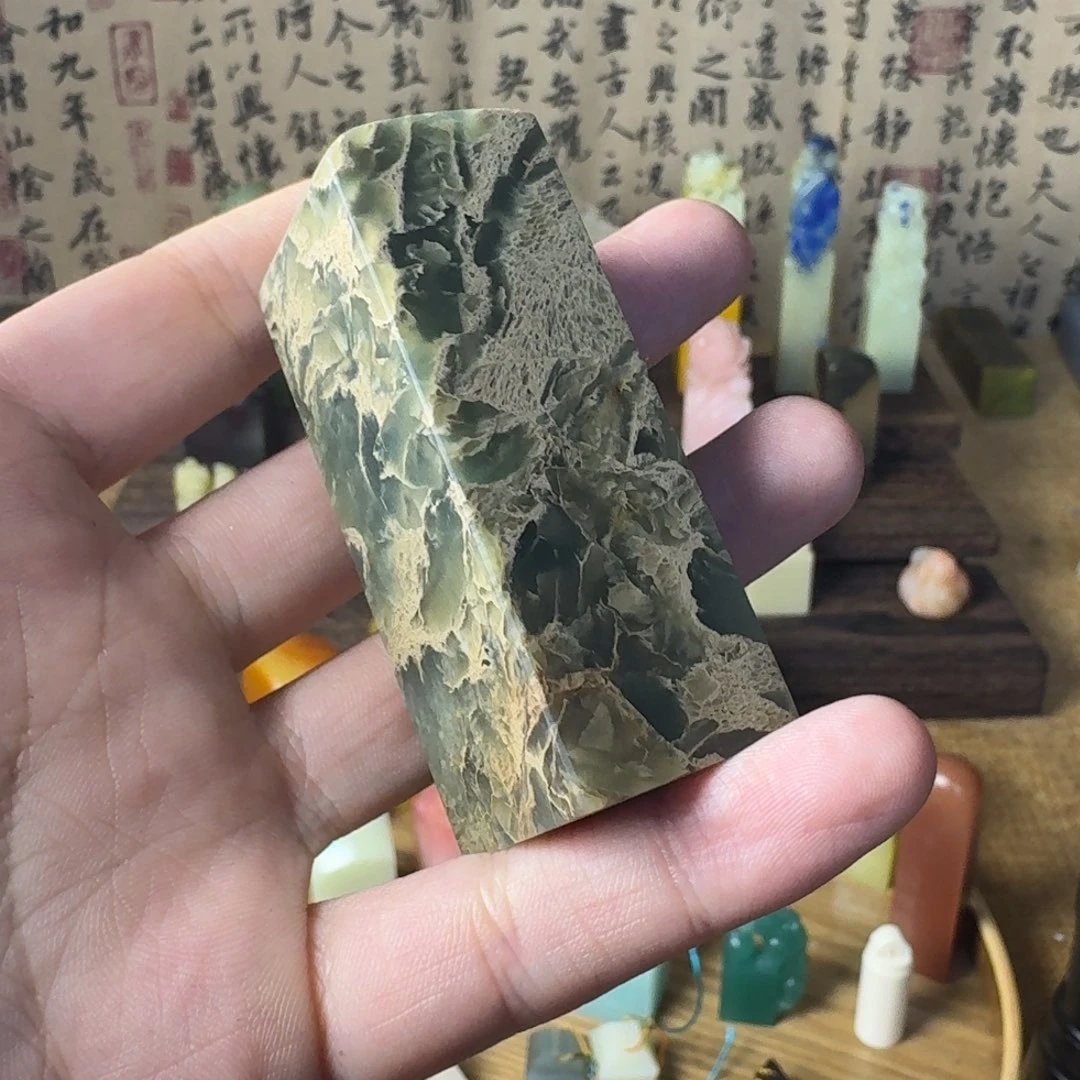 青田石印石云南花坑