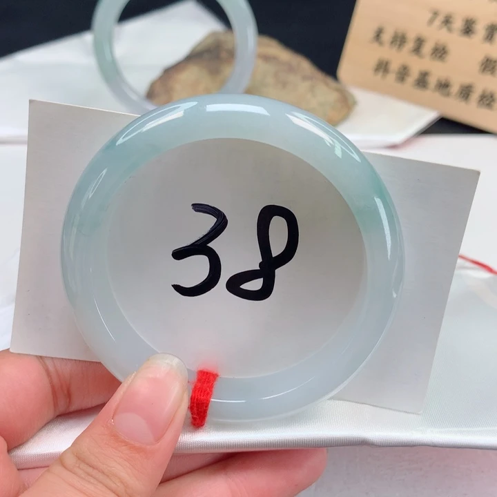 翡翠手镯未镶嵌正圈54.55
