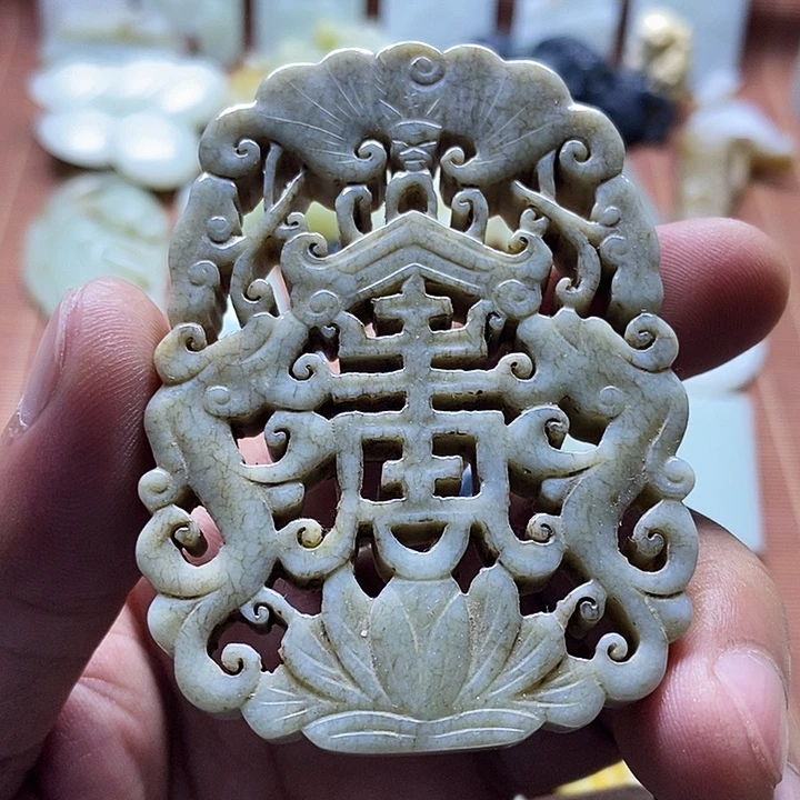 和田玉未镶嵌挂件