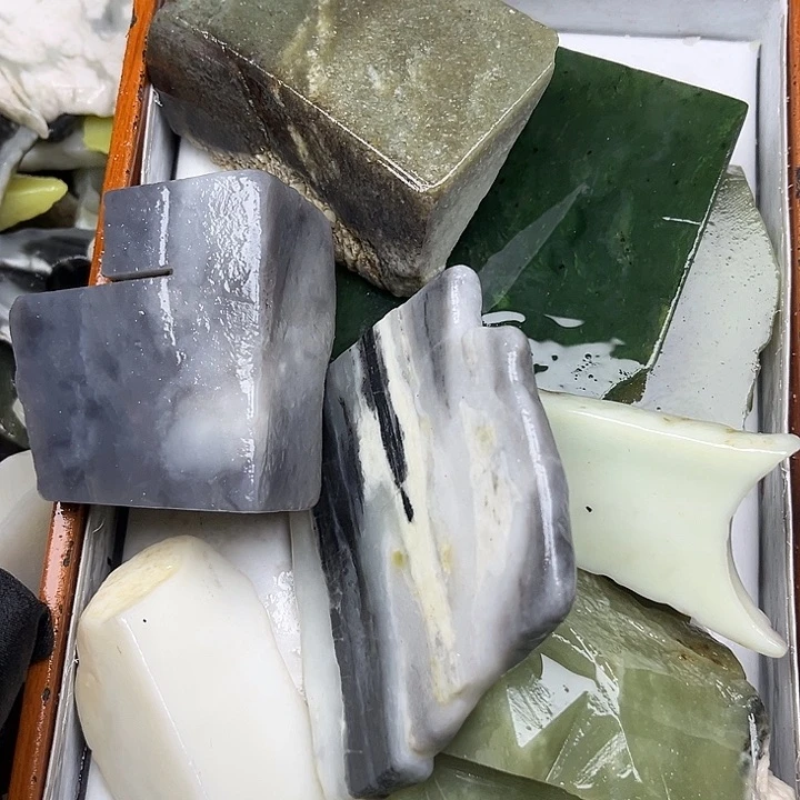 未镶嵌手镯和田玉只***太