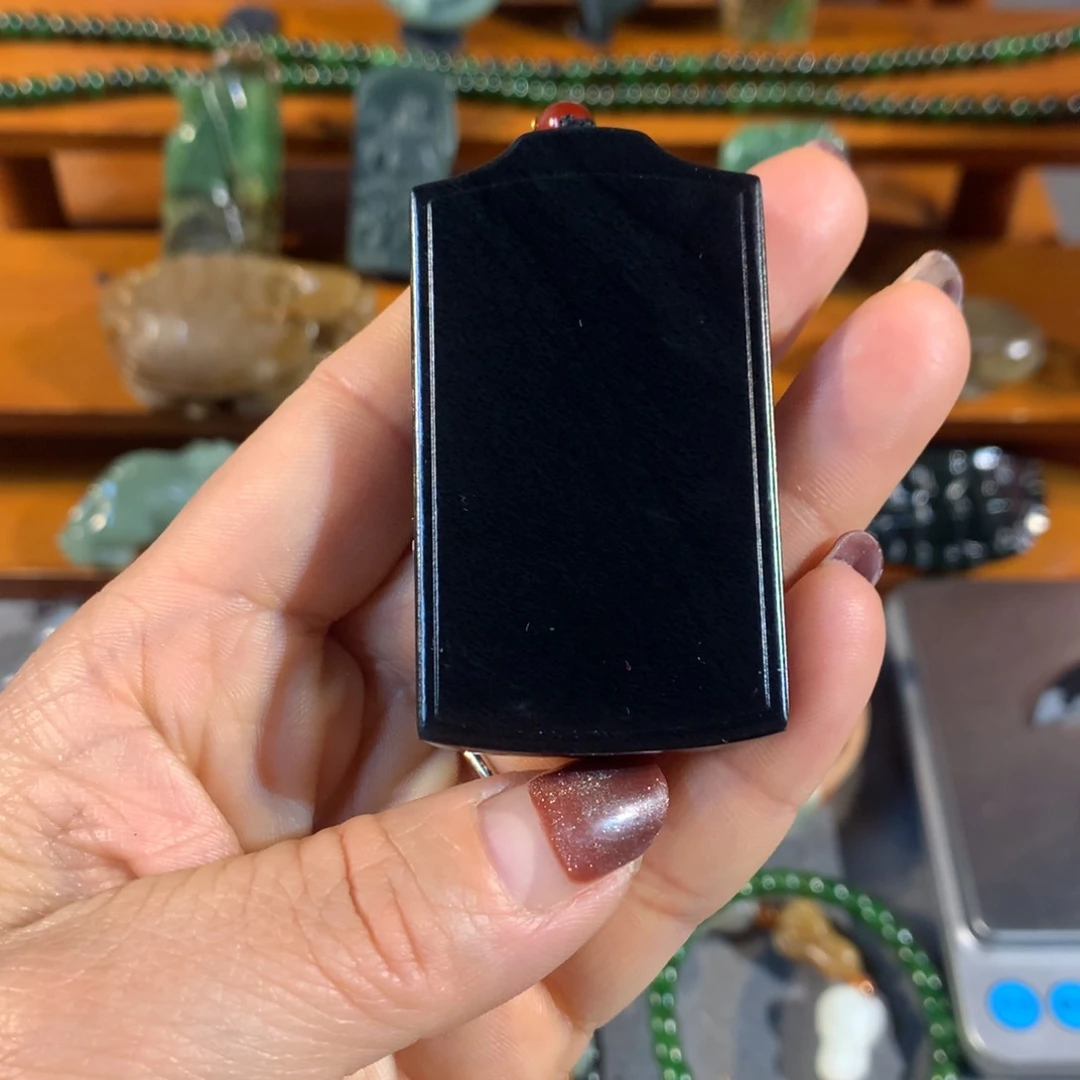 和田玉（糖玉）颈饰未镶嵌™****?