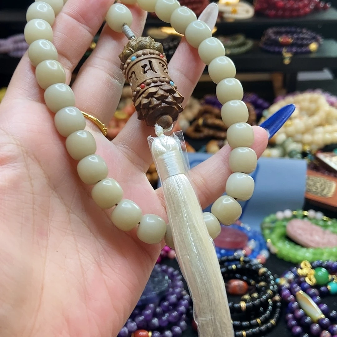 聽***i佛心果吊坠菩提果