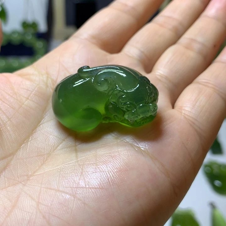 岫玉未镶嵌吊坠吊坠