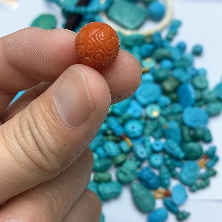 南红玛瑙未镶嵌珠宝奇石