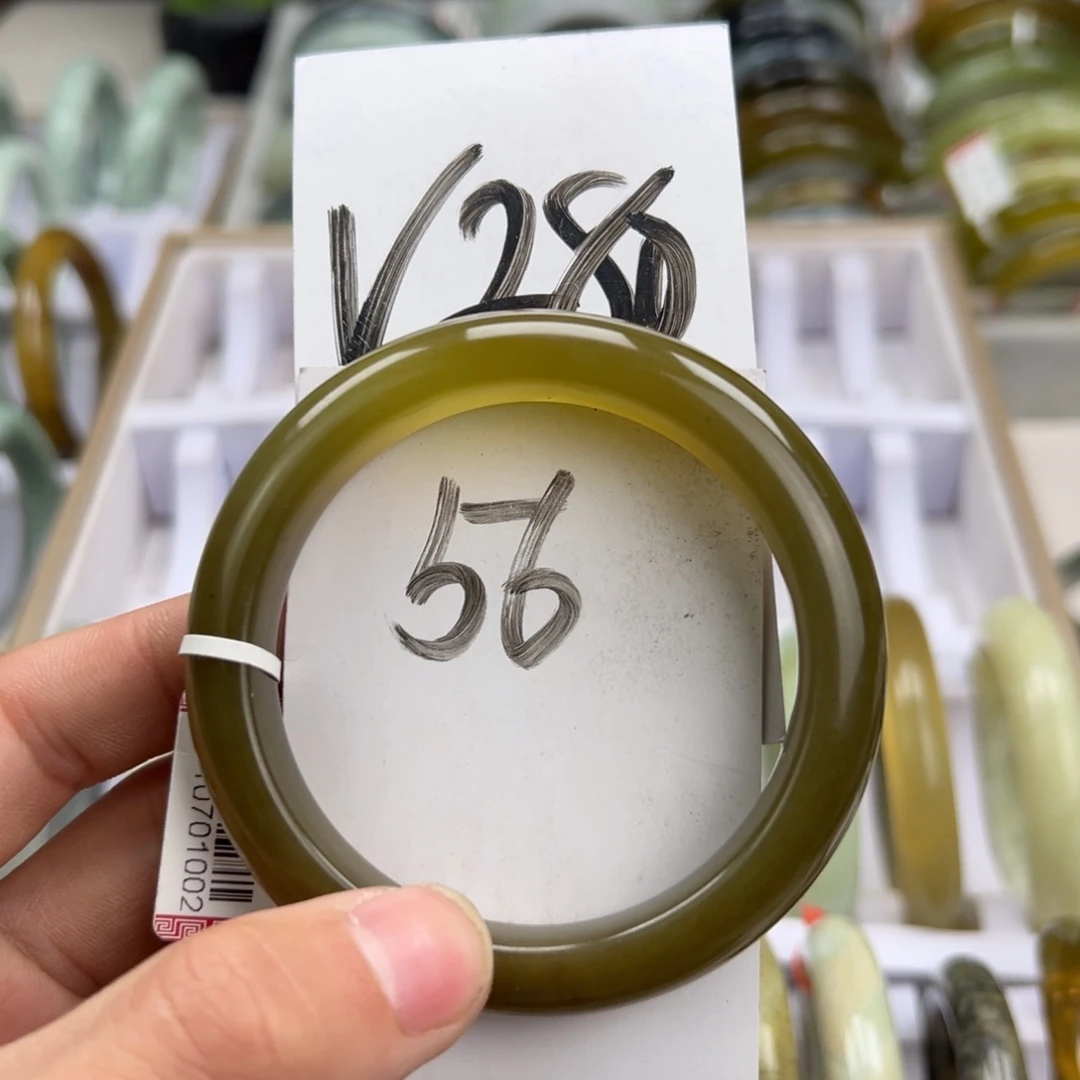 岫玉手镯未镶嵌天然岫玉