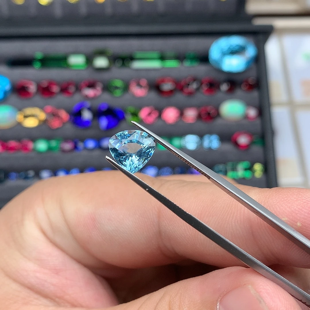 海蓝宝石裸石桃心精品圣玛利亚 2.78ct