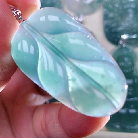 【闪购商品】翡翠未镶嵌吊坠(不含链)天然