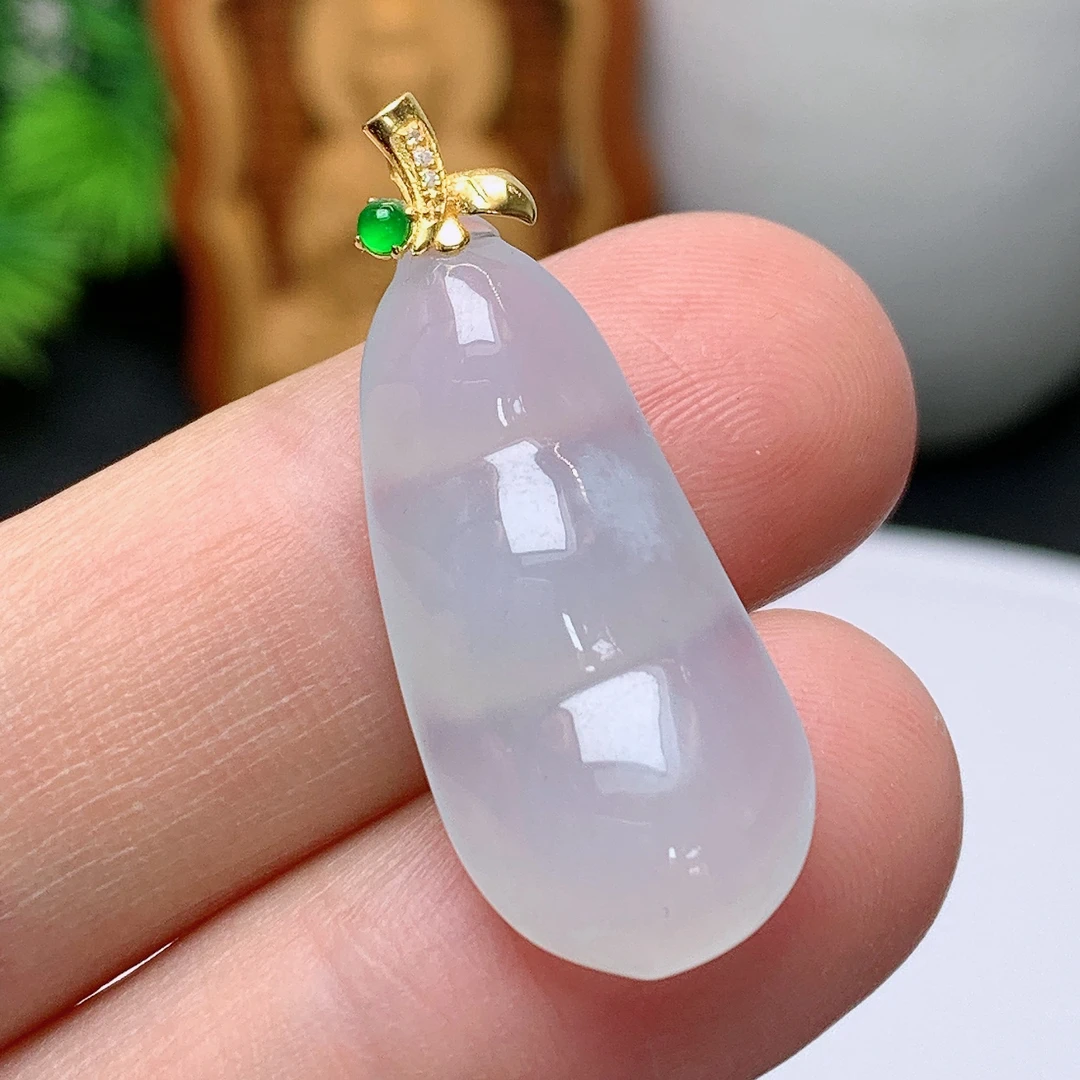 天然翡翠A货18k金镶嵌福豆吊坠251014  尺寸:27.5*13*6.3