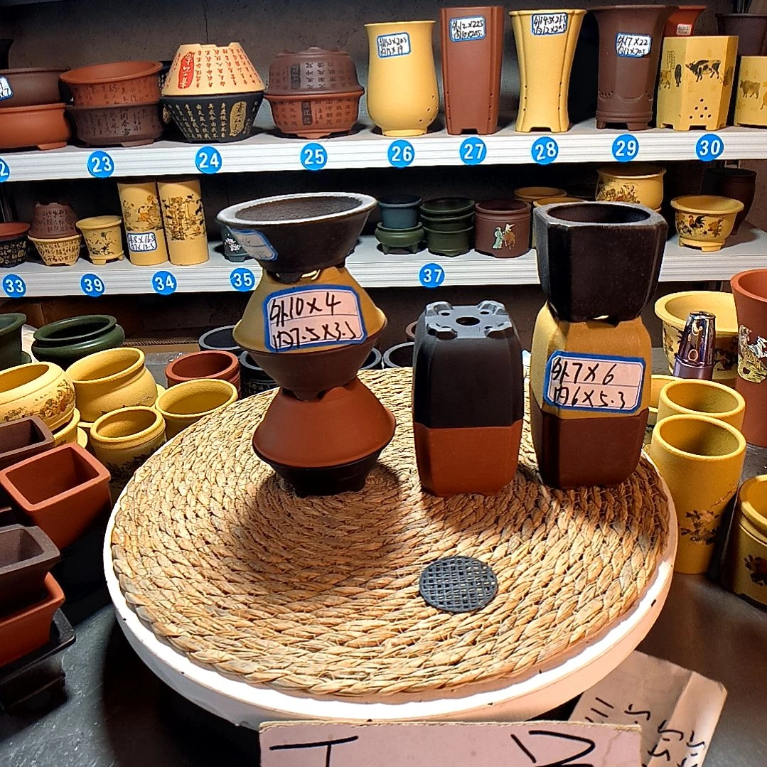 宜兴紫砂紫砂花盆。