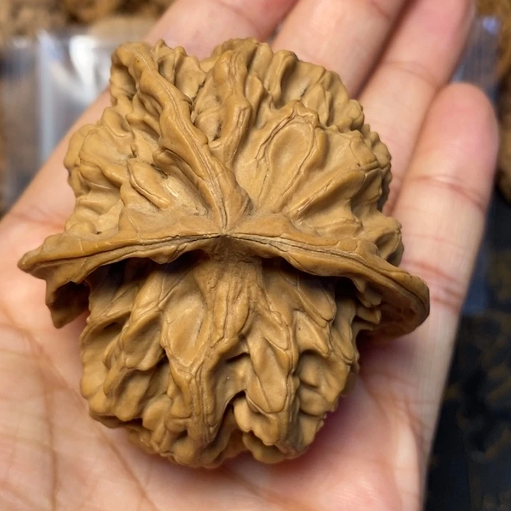 巍***敌文玩核桃吊坠文玩核桃异形单只