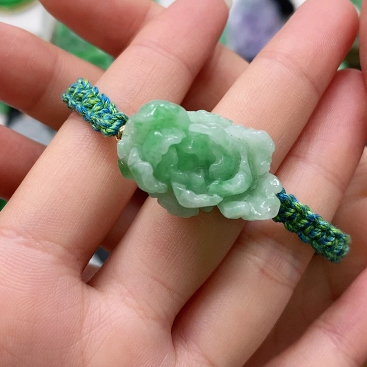翡翠未镶嵌颈饰吊坠