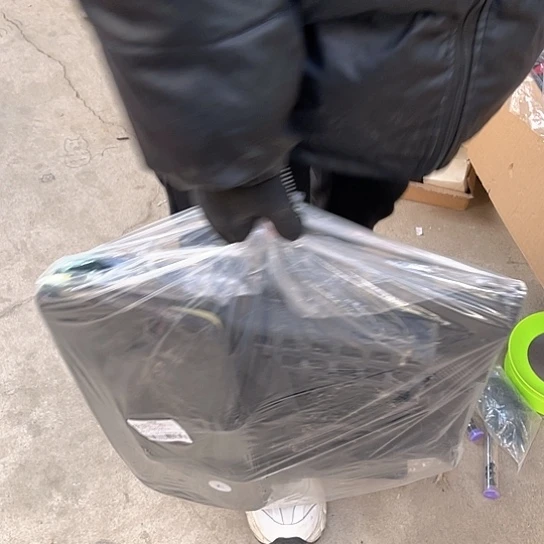 黑色鱼护桶一个全新的