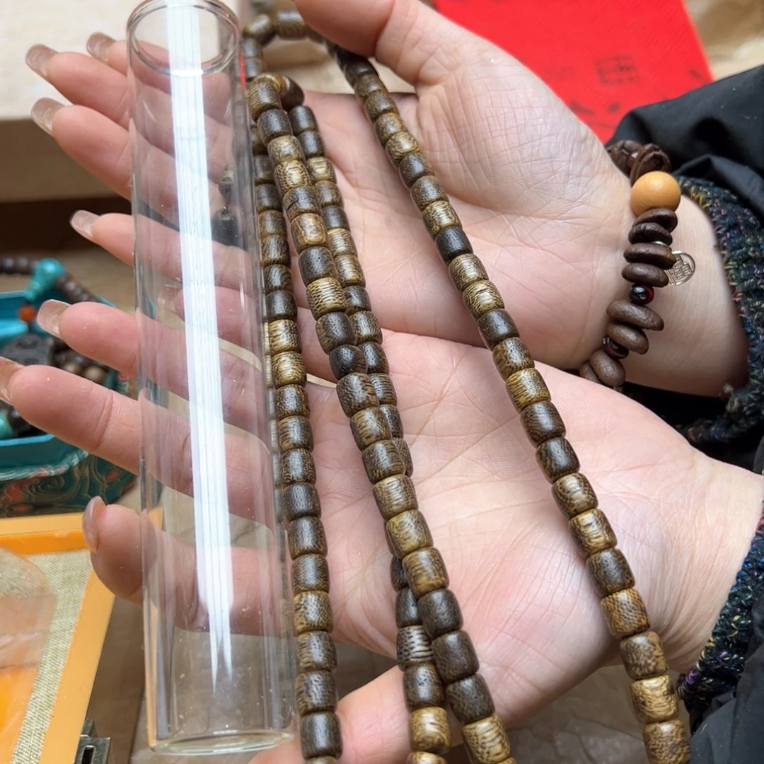 大叶紫檀（黑酸枝木类）