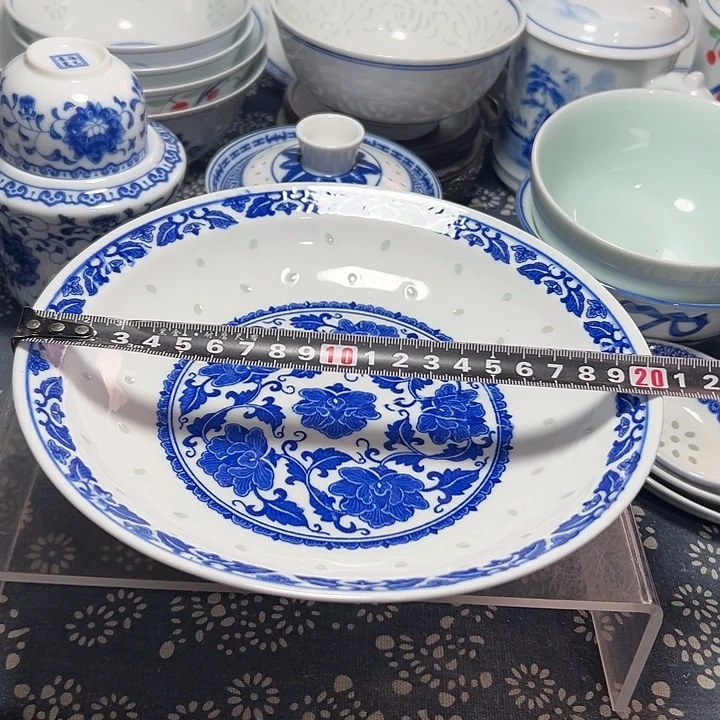 陶青花玲珑8寸牡丹盘子