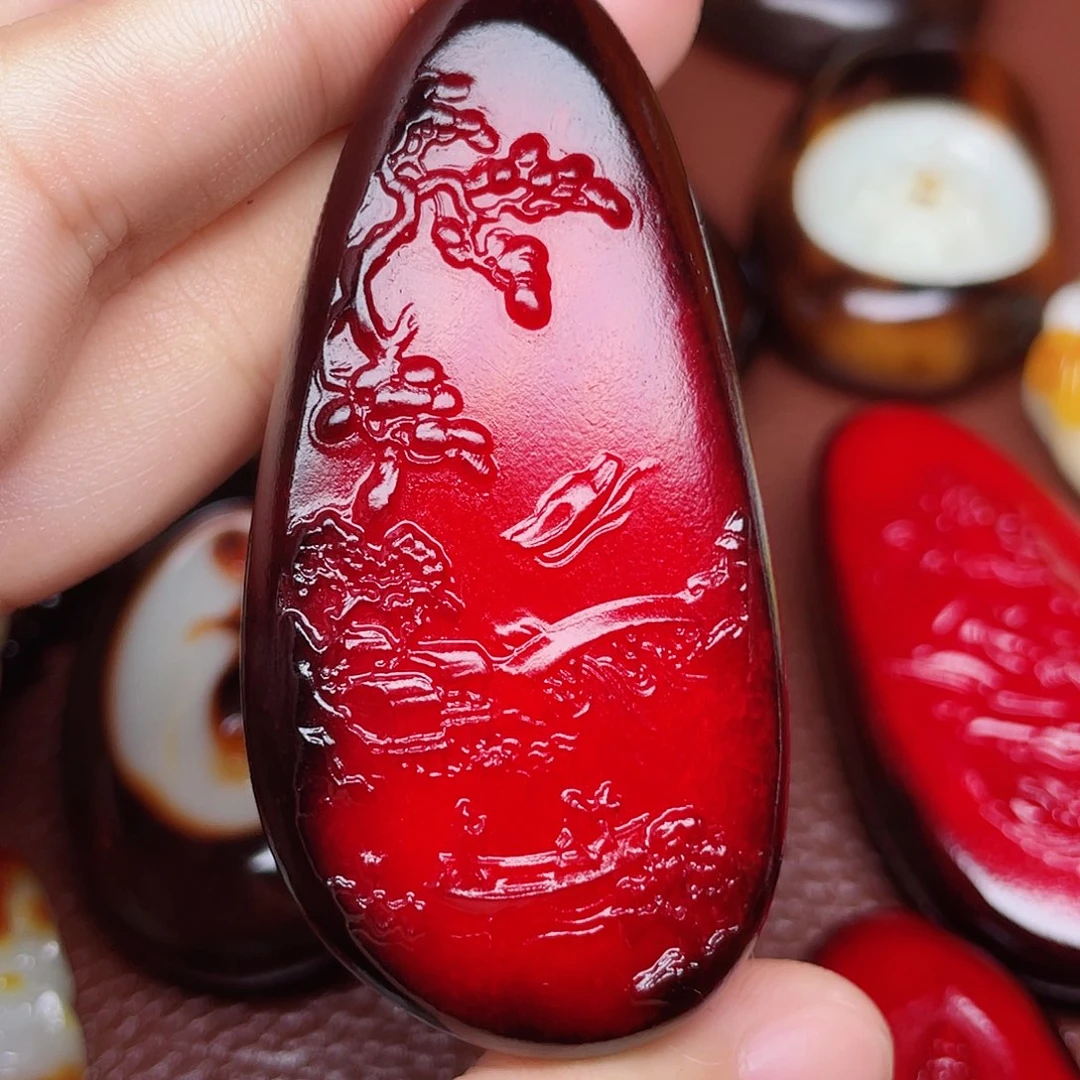 和田玉颈饰未镶嵌鱼**8