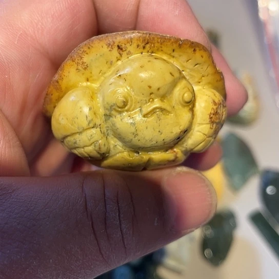 ****Y岫岩河磨玉（透闪石质玉）未镶嵌摆件