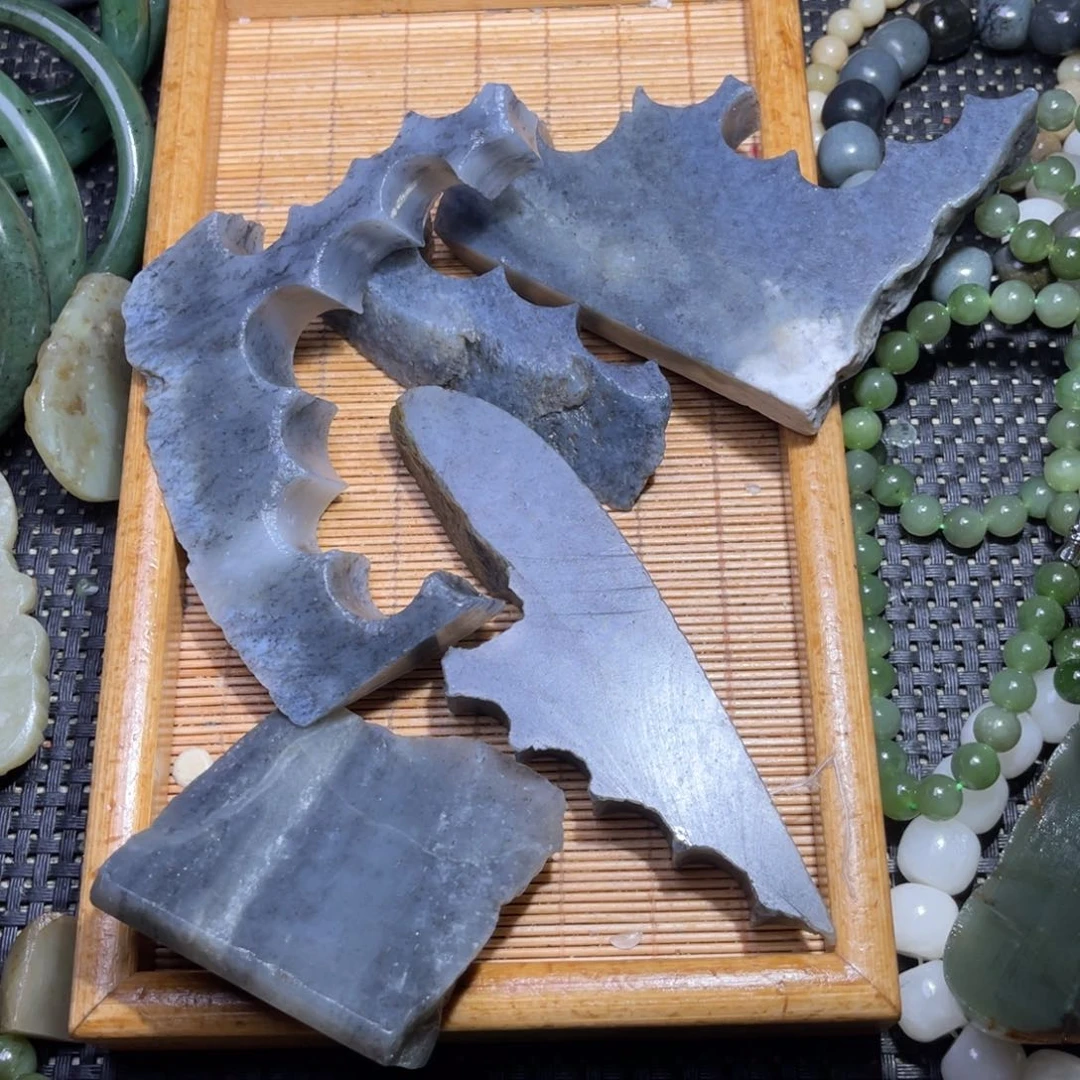 未镶嵌和田玉车挂