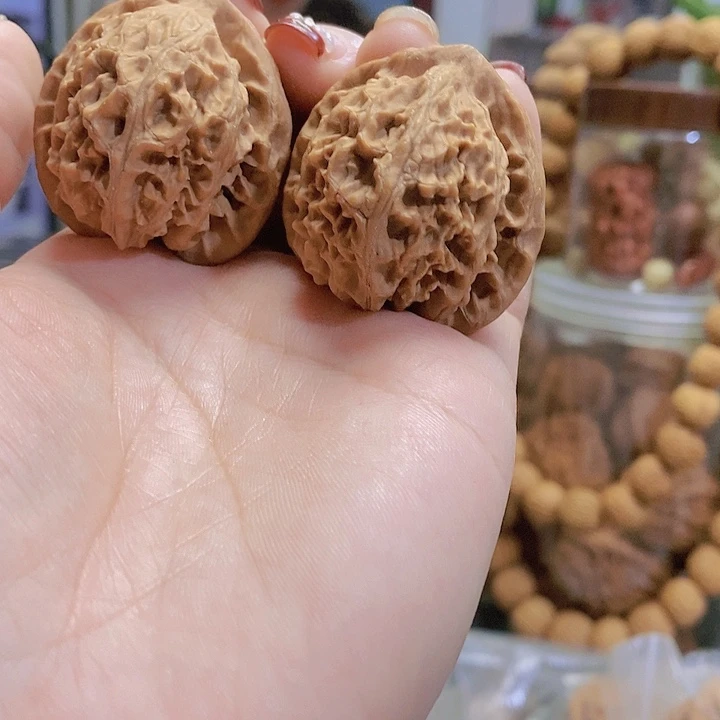 【闪购商品】文玩核桃把件38宫灯