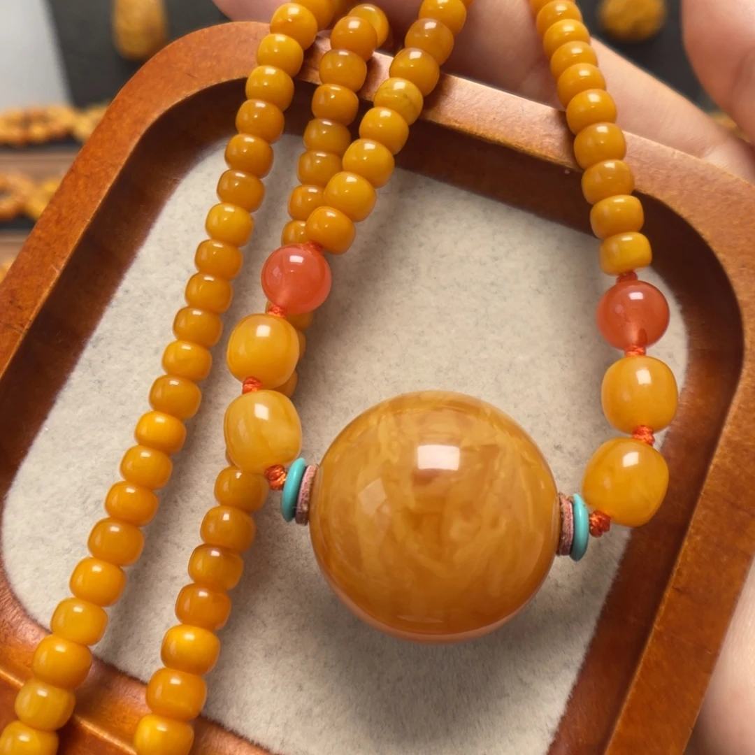 蜜蜡未镶嵌颈饰蜜蜡