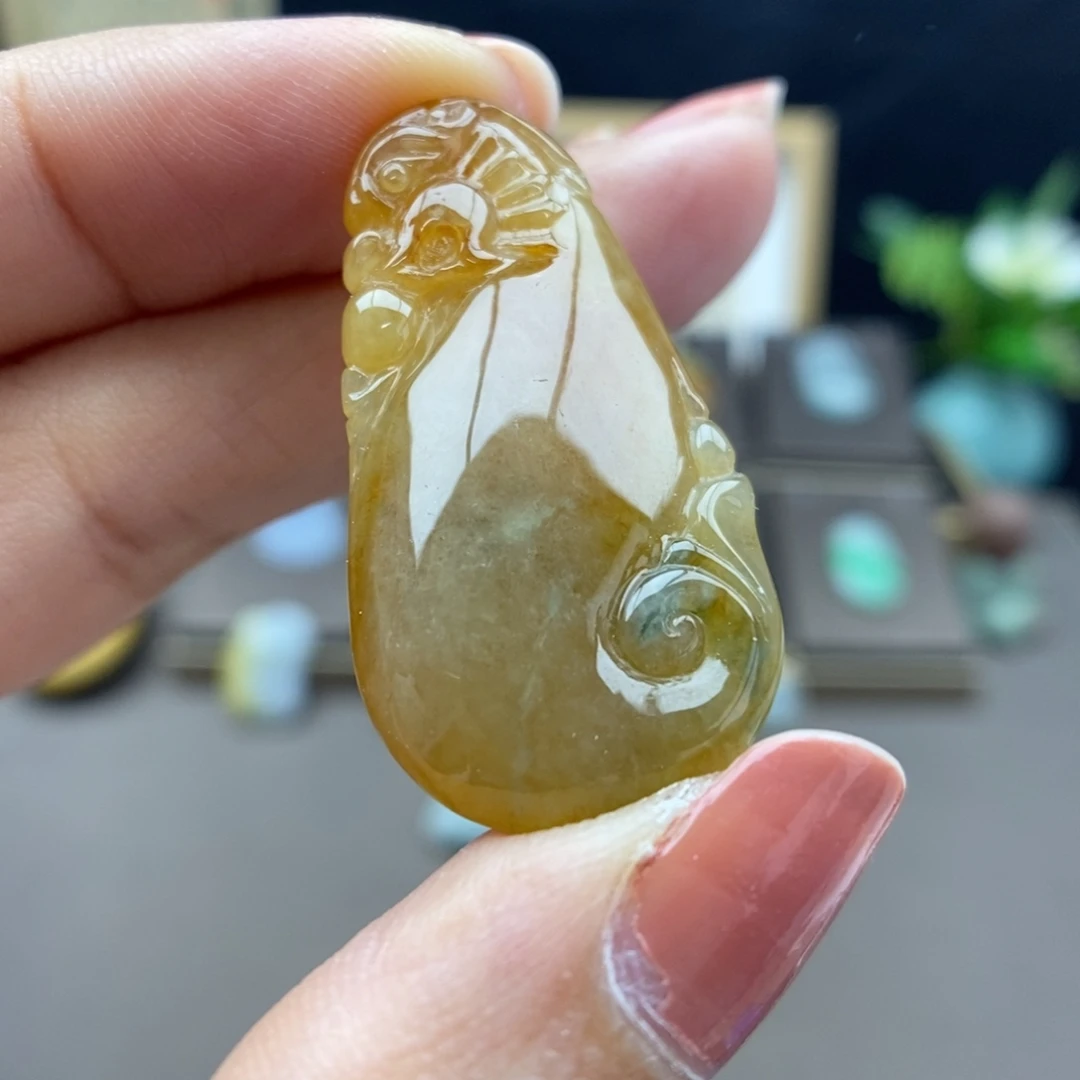 翡翠未镶嵌颈饰吊坠93