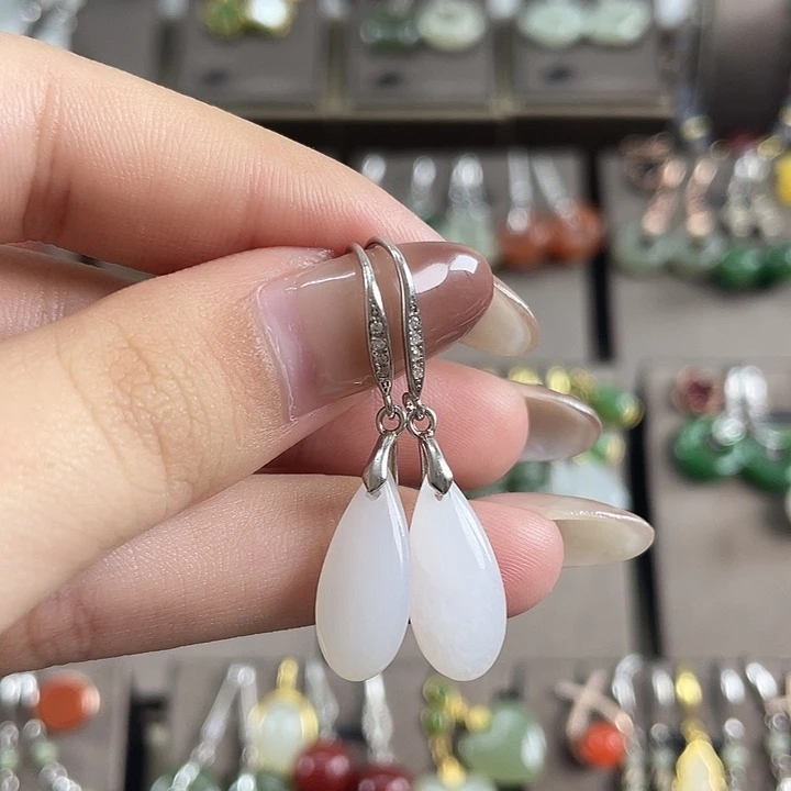 银S925镶嵌和田玉（白玉）耳饰水滴