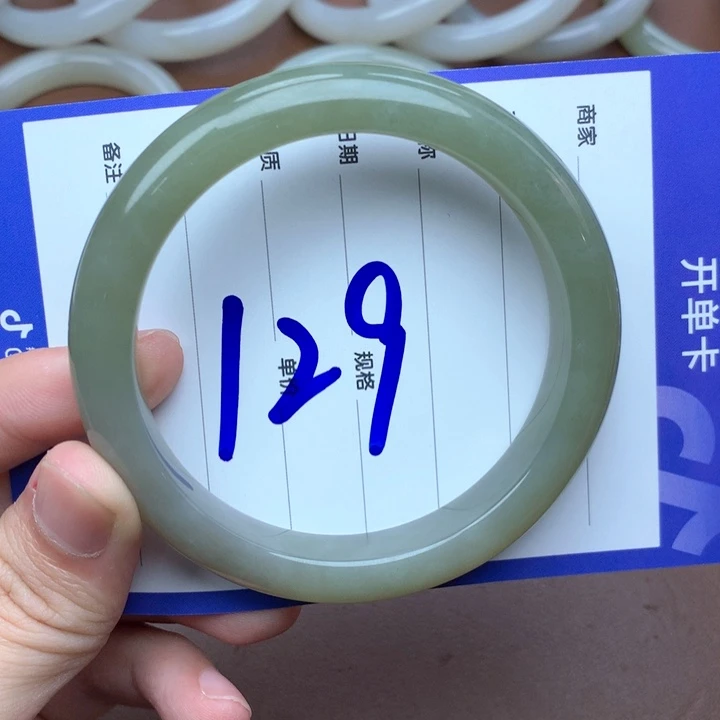 和田玉未镶嵌手镯61