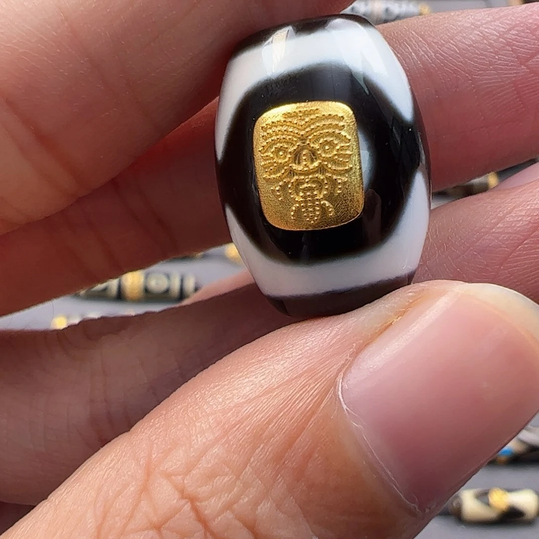 【闪购商品】玛瑙/玉髓颈饰18K金镶嵌一个