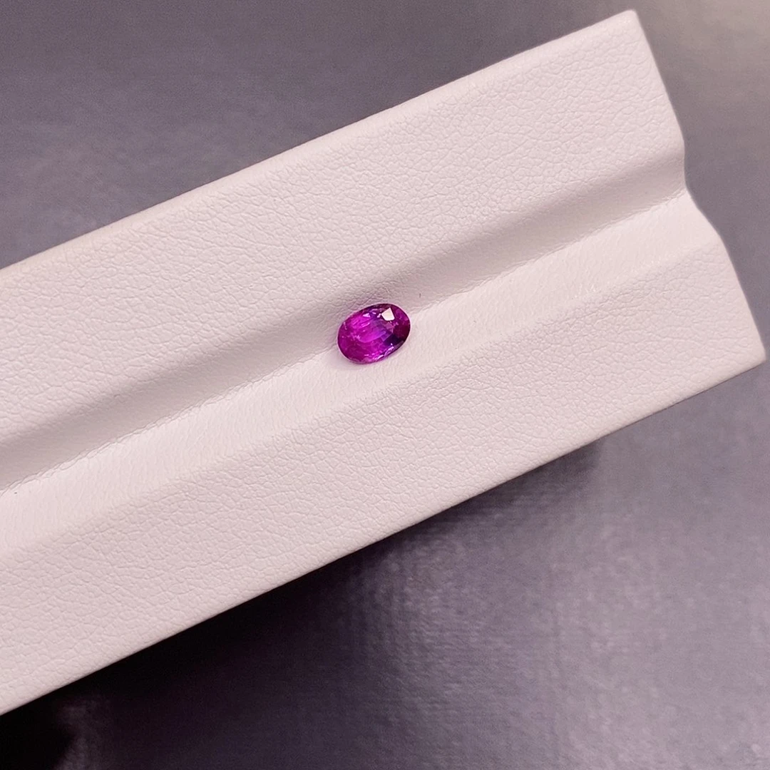 裸石蓝宝石0.67克拉