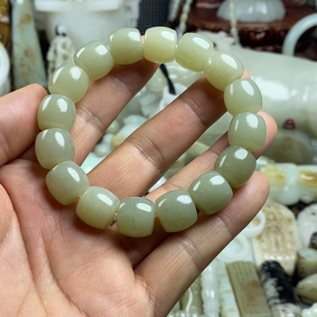 和田玉（糖玉）未镶嵌颈饰