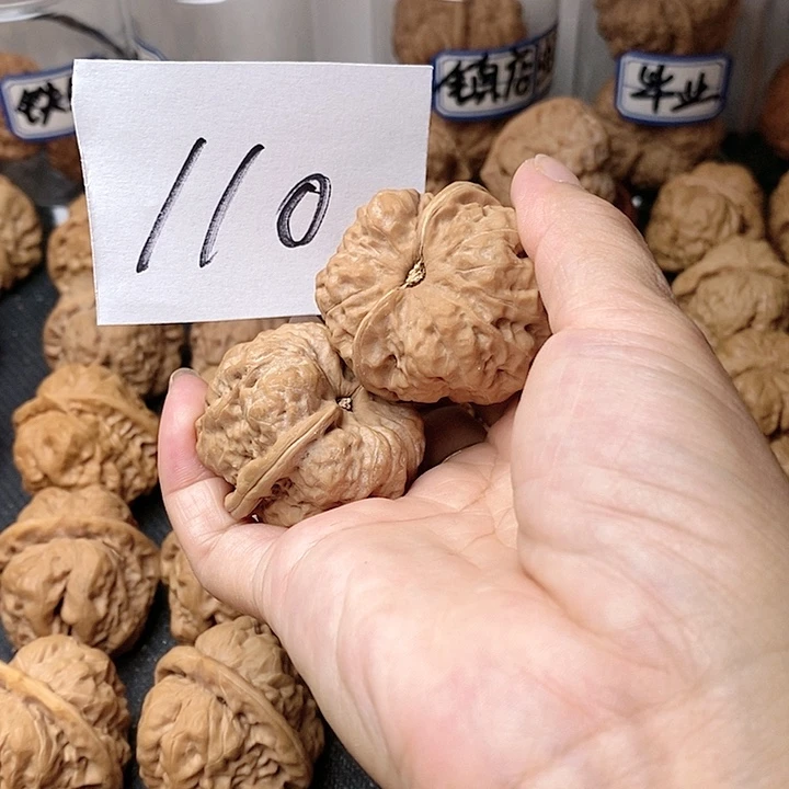 肥***腐吊坠文玩核桃我在你心里就是