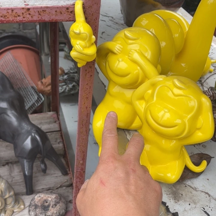 石湾公仔衬托盆景