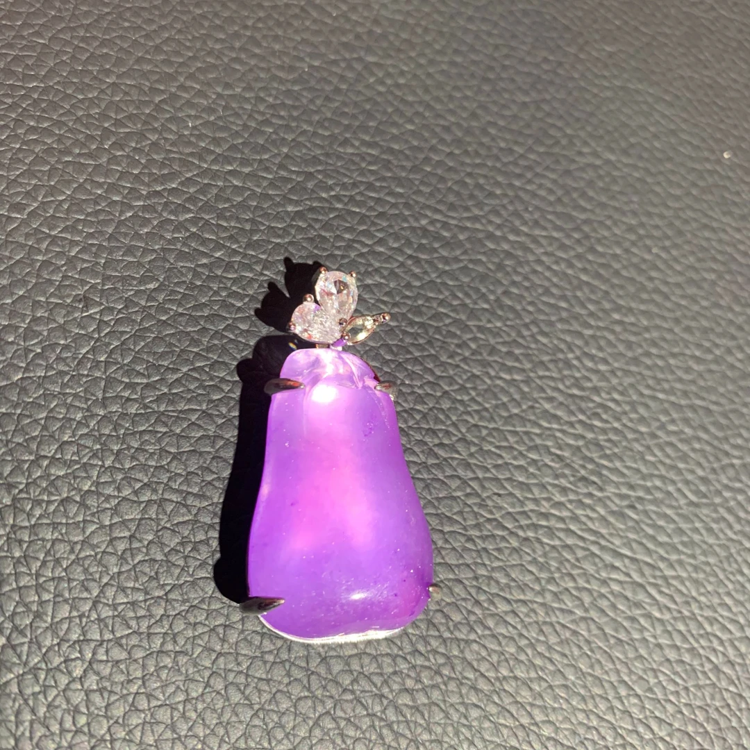 翡翠福瓜吊坠(多样发其一）B456