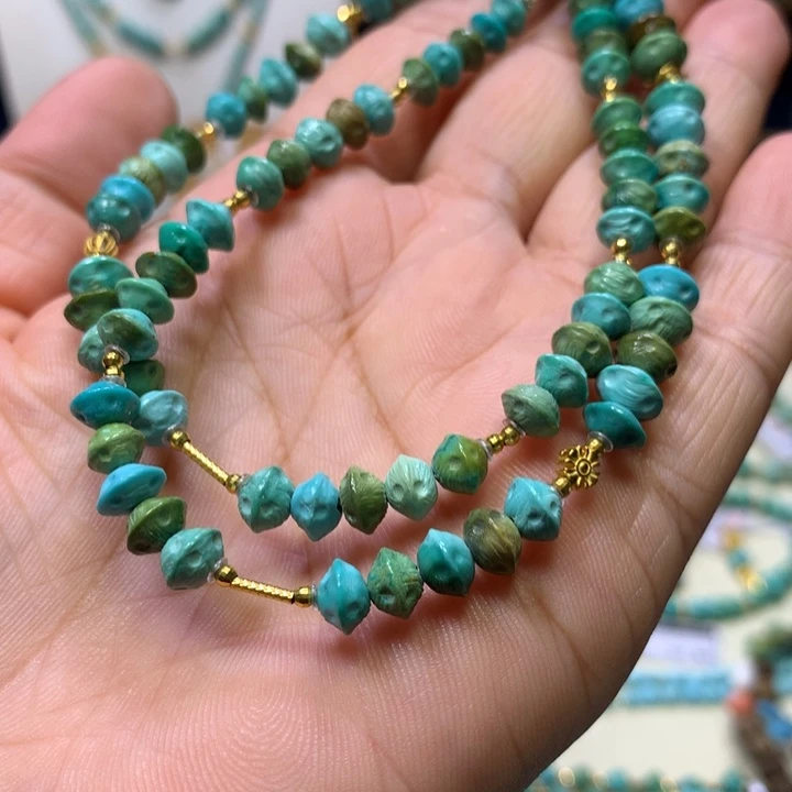 绿松石18K金镶嵌锁骨